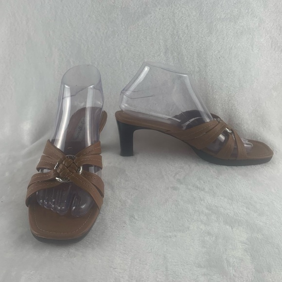 Brighton Payton‎ High Heeled Tan Leather Sandals Size 8.5 Narrow Bohemian Casual - Picture 1 of 15